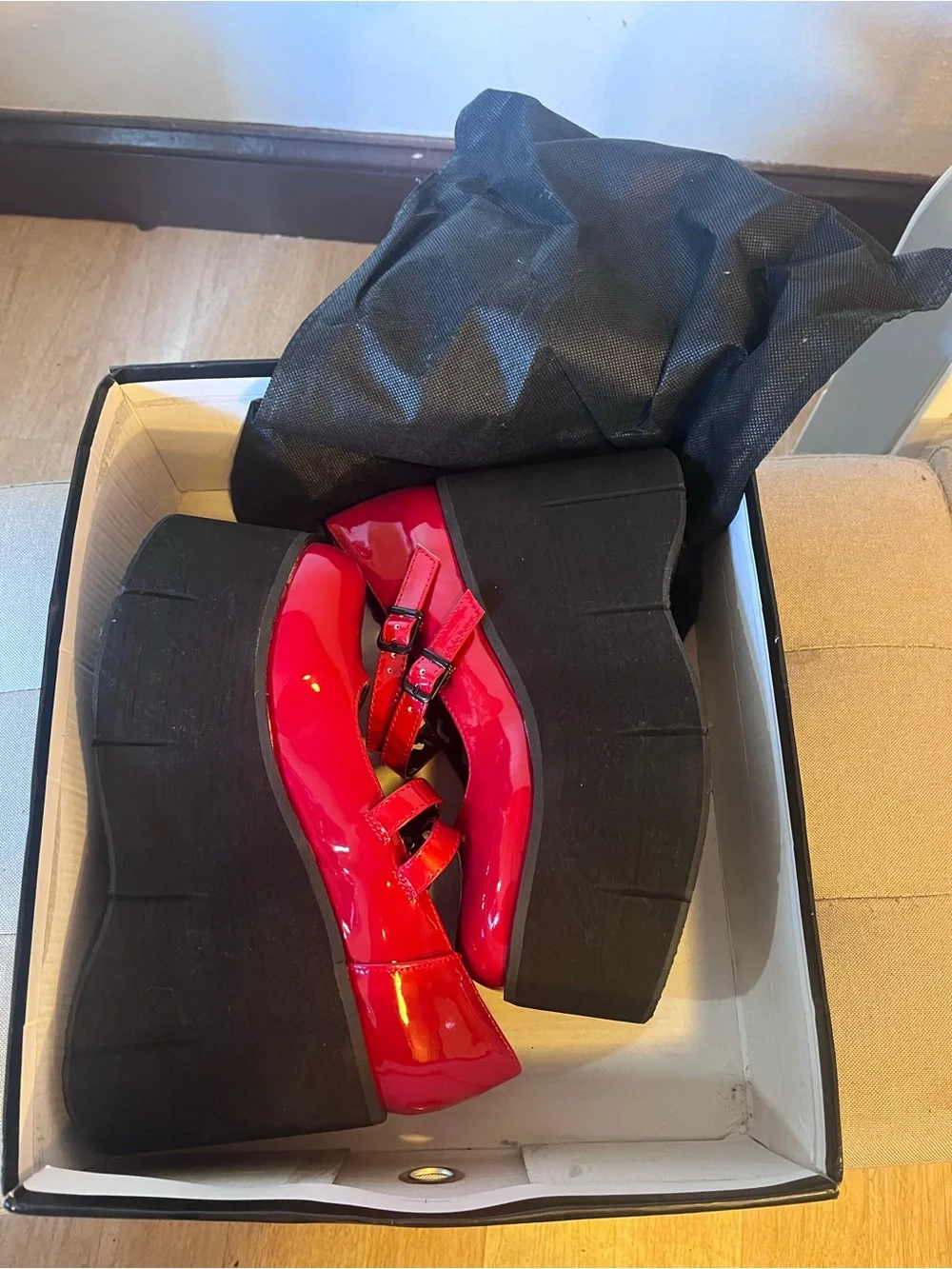NIB Demonia Kera-08 Red Patent Leather Size 9